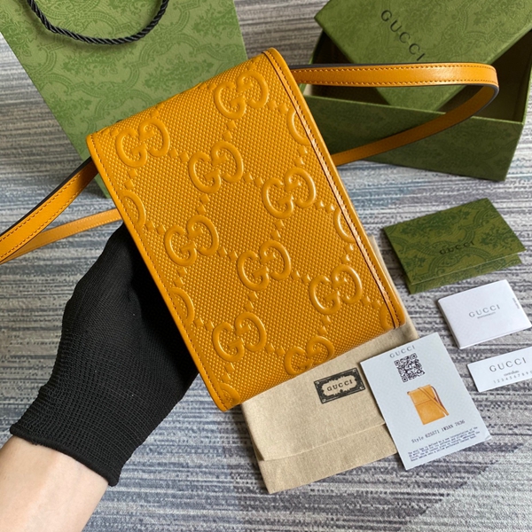 グッチバッグ背面デザイン